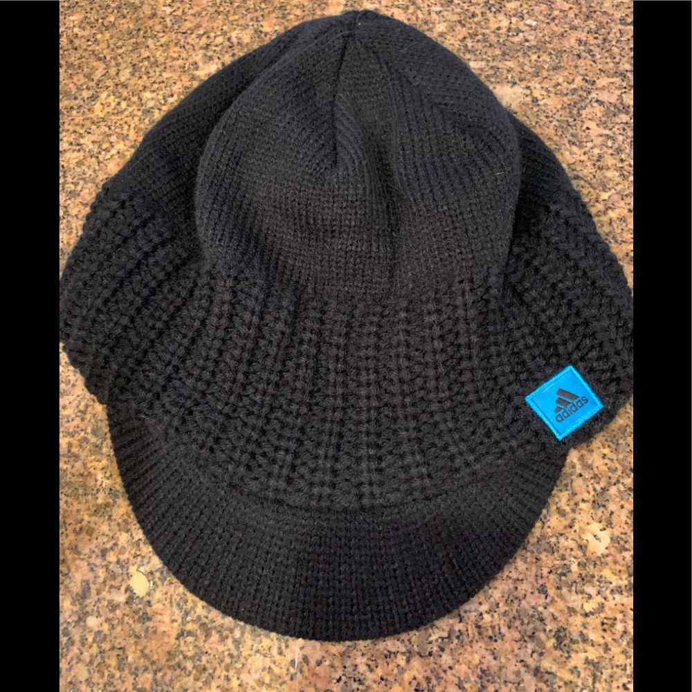 BLACK ADIDAS BEANIE WITH BRIM!!😍🎉